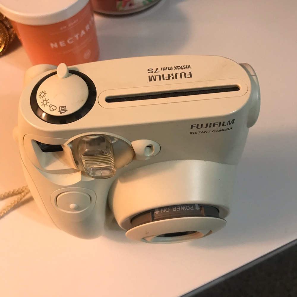 Polaroid camera - Picture 2 of 5